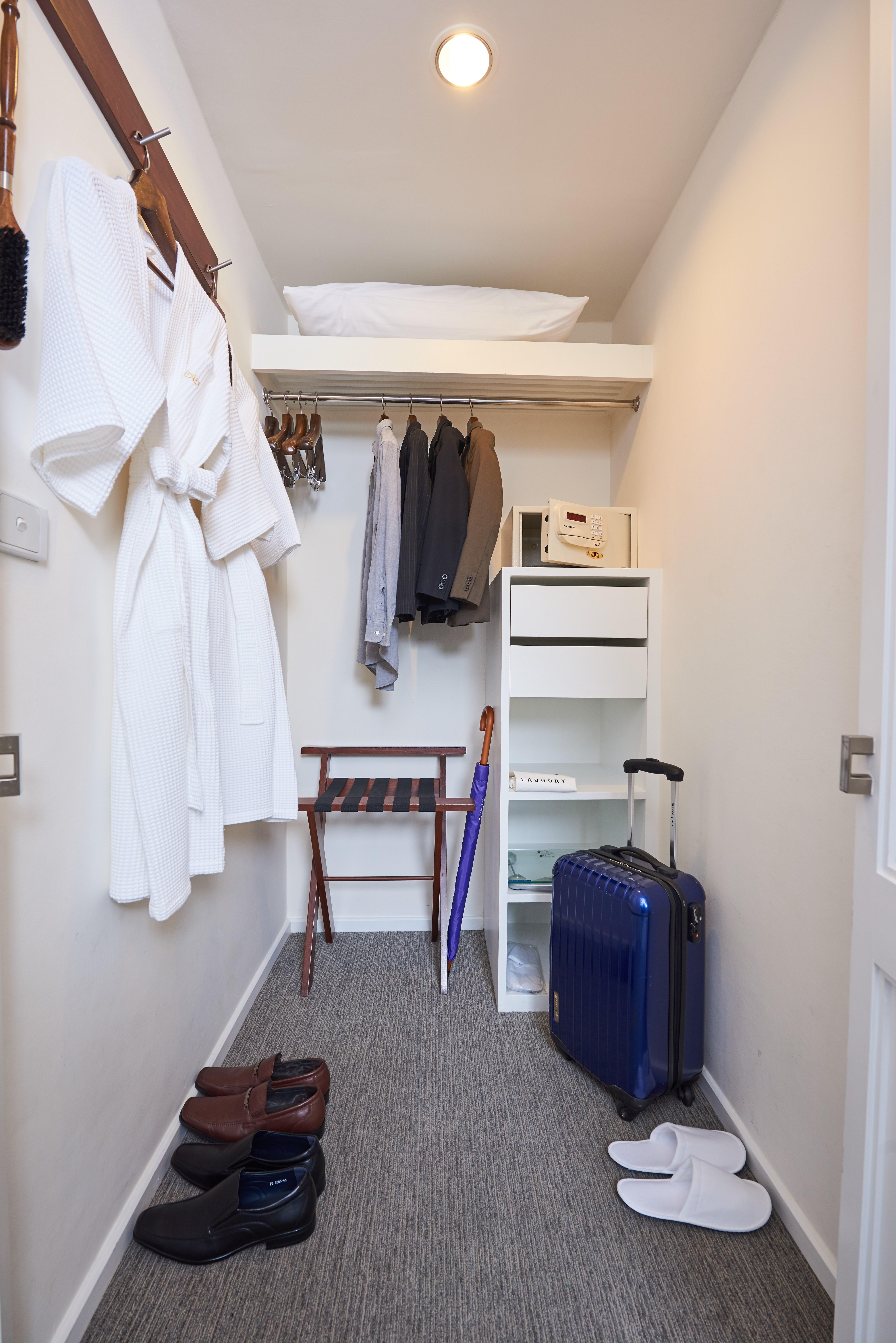 Triple Two Silom Otel Bangkok Dış mekan fotoğraf