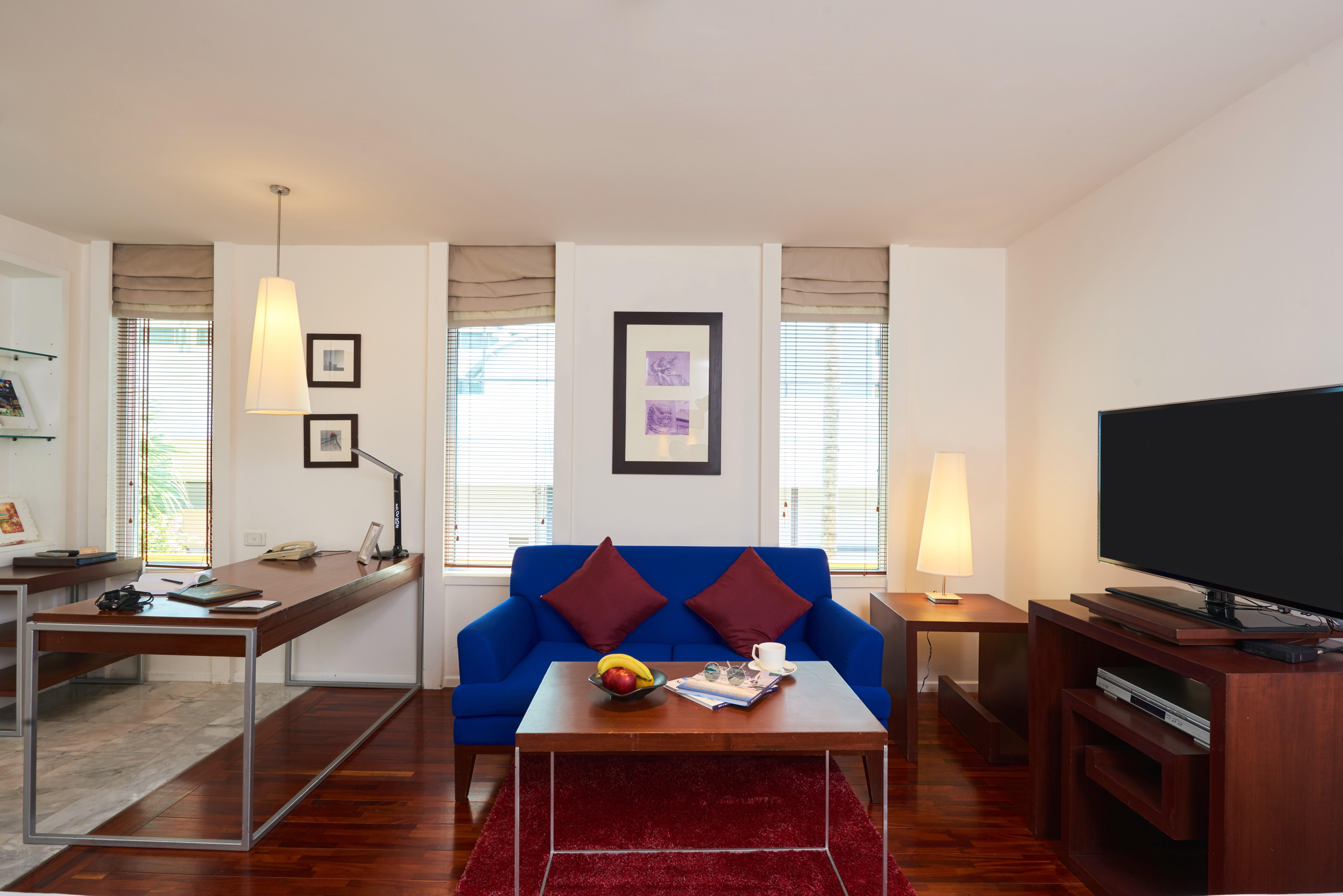 Triple Two Silom Otel Bangkok Dış mekan fotoğraf