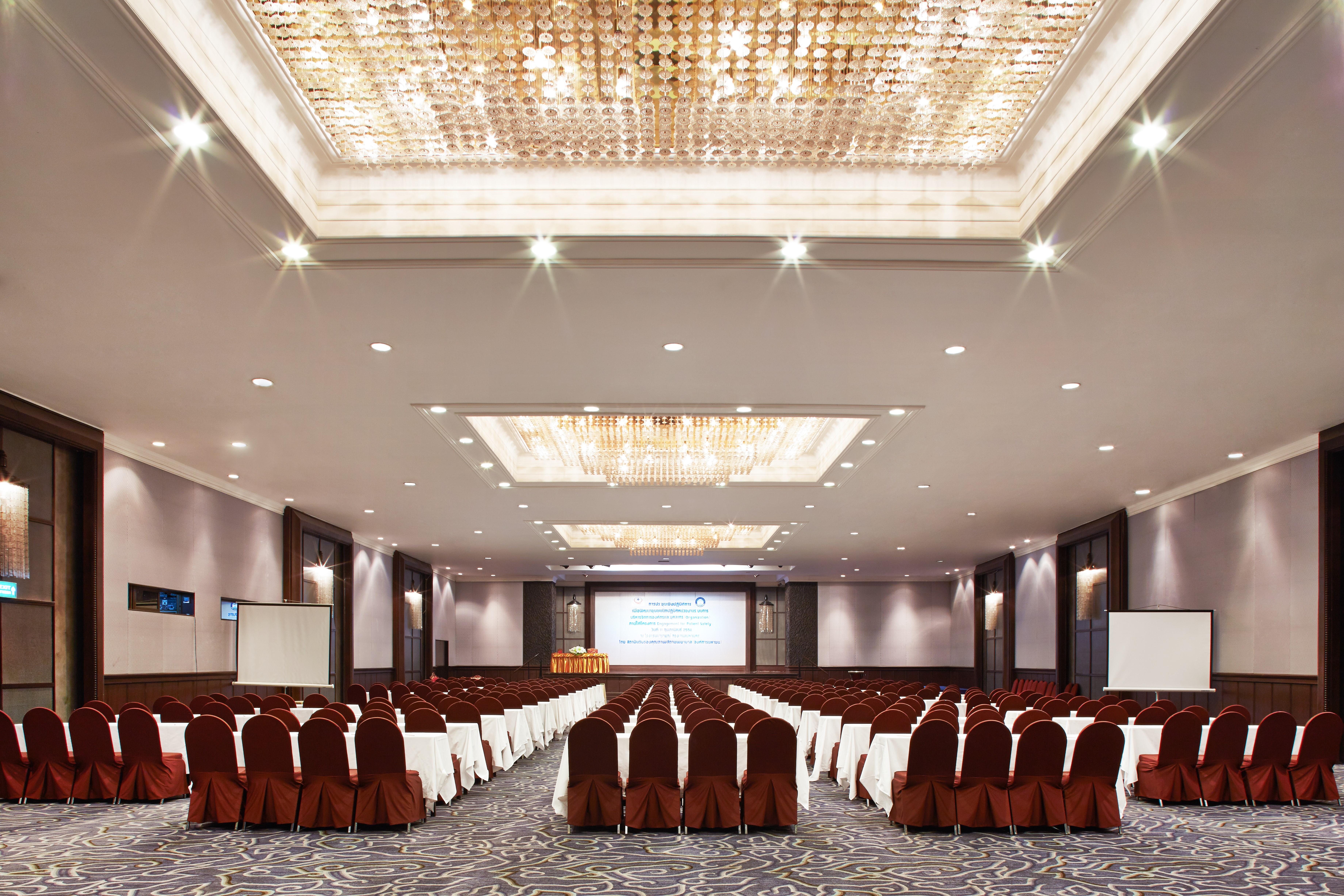 Triple Two Silom Otel Bangkok Dış mekan fotoğraf